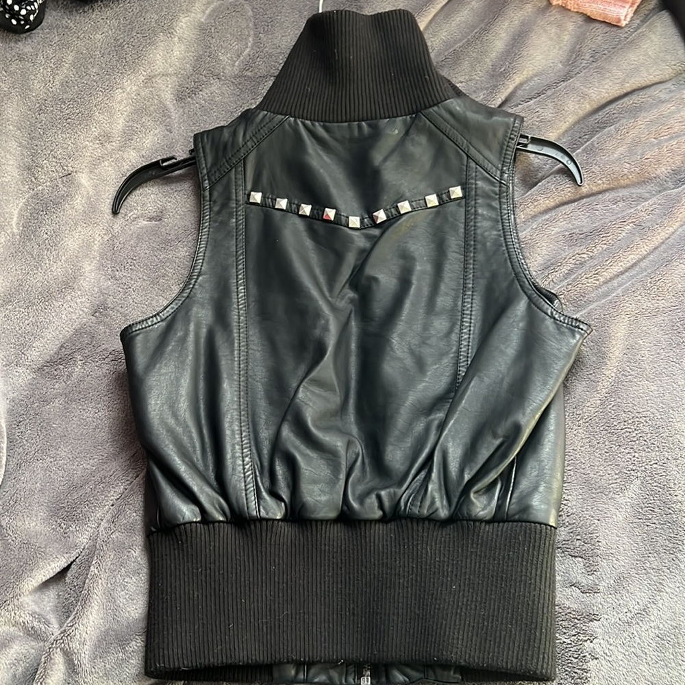Leather jacket - Picture 2 of 2